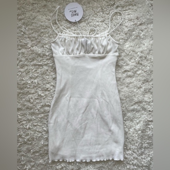 princess polly white mini dress, size US 2 - Picture 3 of 6